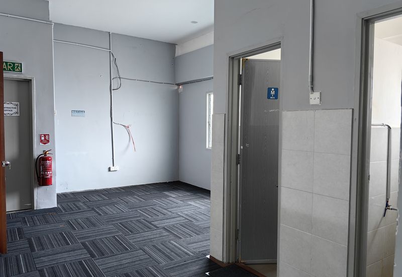 Ground Floor & Lower Ground Floor Taman Bukit Rambai Putra, beside Ninso