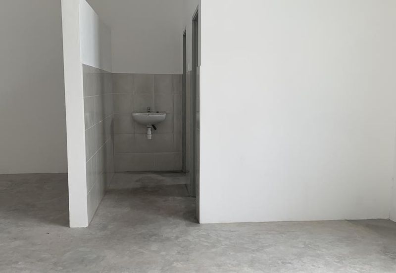 Road Frontage Shoplot Taman Bukit Rambai Putra