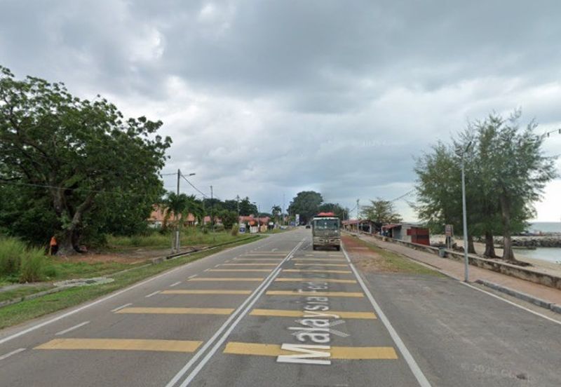 Seaview Freehold Tanjung Kling Land