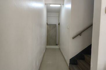 Freehold 2 storey terrace house Lorong Bandar Hilir, City 