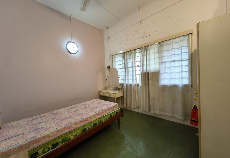 Freehold 2 storey terrace house Lorong Bandar Hilir, City 