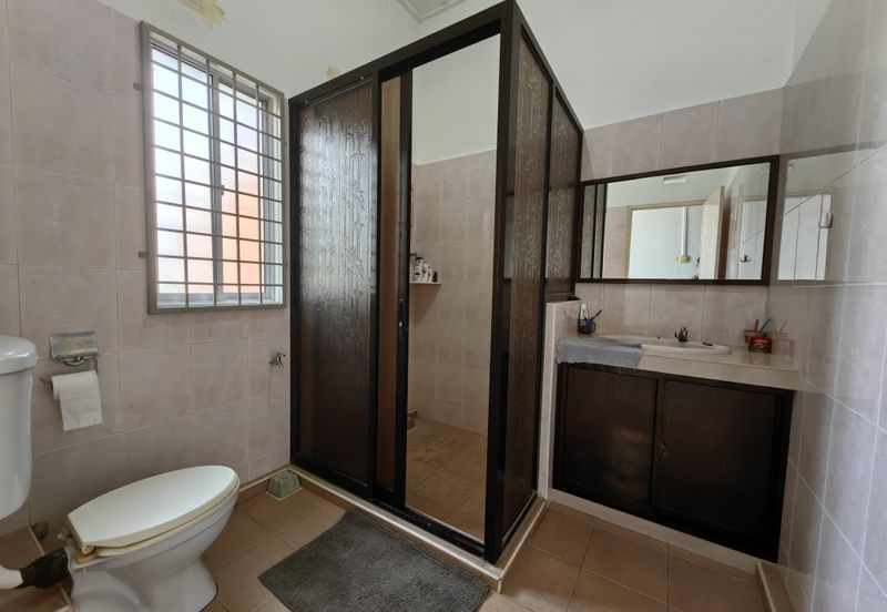 Freehold 2 storey terrace house Lorong Bandar Hilir, City 