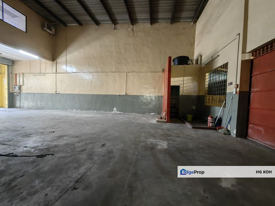 1 1/2 storey semi d factory Taman Perindustrian Merdeka, Batu Berendam, Melaka, Batu Berendam