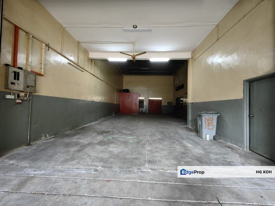 1 1/2 storey semi d factory Taman Perindustrian Merdeka, Batu Berendam, Melaka, Batu Berendam