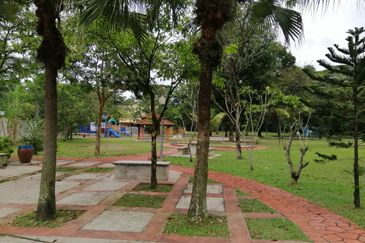 Seksyen 8, Kota Damansara