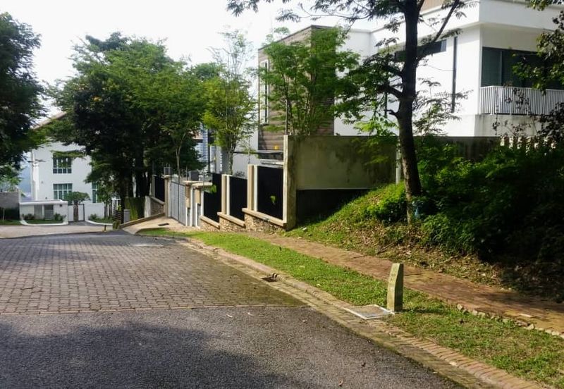 Nice bungalow lot @ Country height damansara 