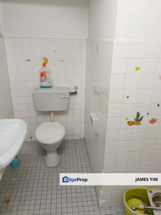 walking distance to LRT  (1km) house@Taman Megah Emas , Selangor, SS2