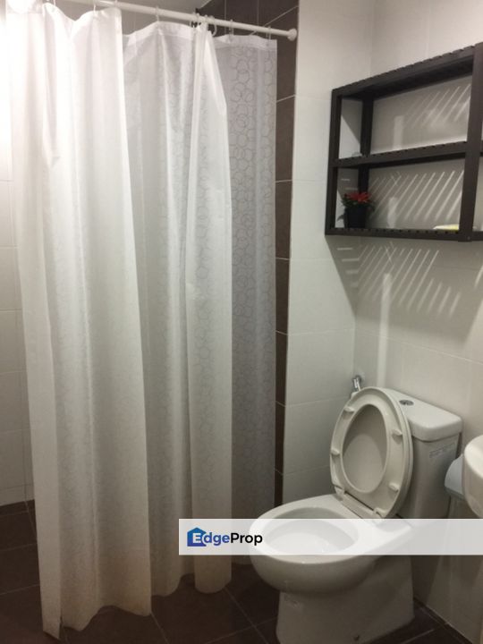 Fully furnished unit @ Pacific place , Selangor, Ara Damansara