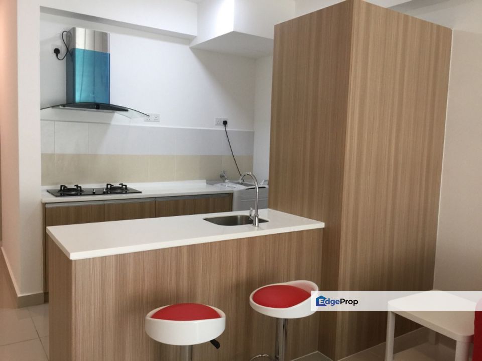 Fully furnished unit @ Pacific place , Selangor, Ara Damansara