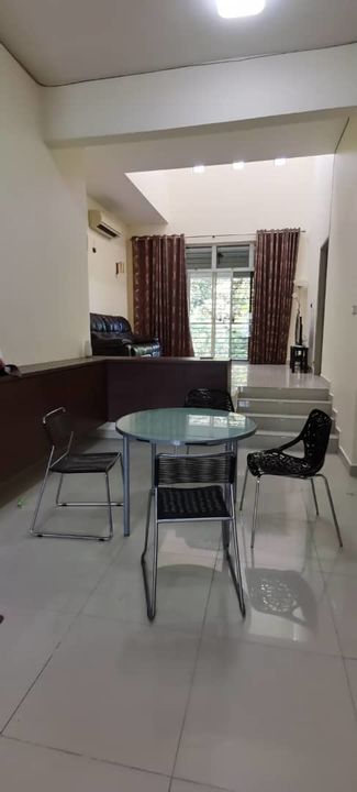 Townhouse For Rent @ Bayan Villa, Seri Kembangan, Selangor, Seri Kembangan