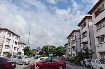 Apartment For Rent @ Serdang Raya Apartment, Seri Kembangan