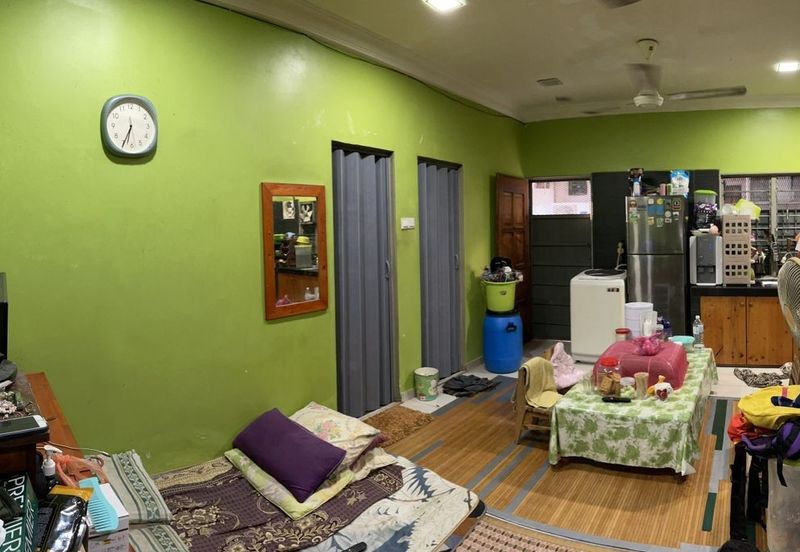 1.5 Storey Terrace House For Rent @ Taman Seri Cerakah Meru, Klang