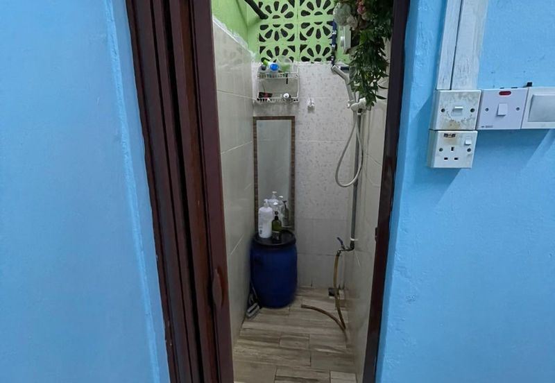 1.5 Storey Terrace House For Rent @ Taman Seri Cerakah Meru, Klang