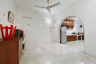 Double Storey Link House For Sale @  SS17, Subang Jaya