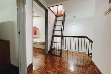 Double Storey Link House For Sale @  SS17, Subang Jaya