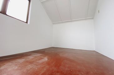 Double Storey Link House For Sale @  SS17, Subang Jaya