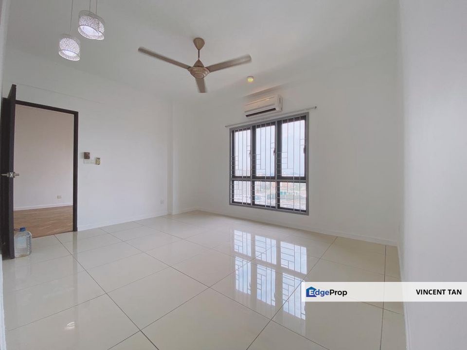 Serviced Residence For Sale @ Emira Residence, Shah Alam, Selangor, Shah Alam