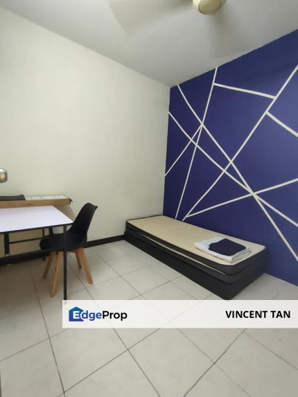 Small Room For Rent @ Cova Villa, Kota Damansara, Selangor, Kota Damansara