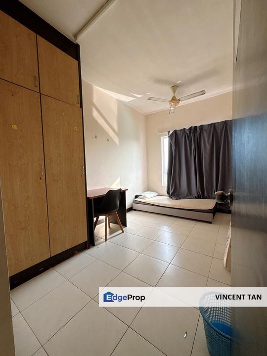 Medium Bedroom For Rent @ Cova Villa, Kota Damansara, Selangor, Kota Damansara