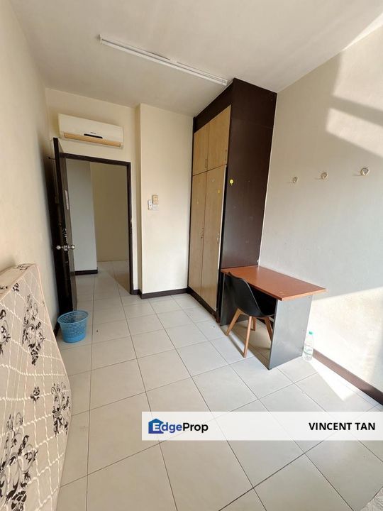 Medium Bedroom For Rent @ Cova Villa, Kota Damansara, Selangor, Kota Damansara