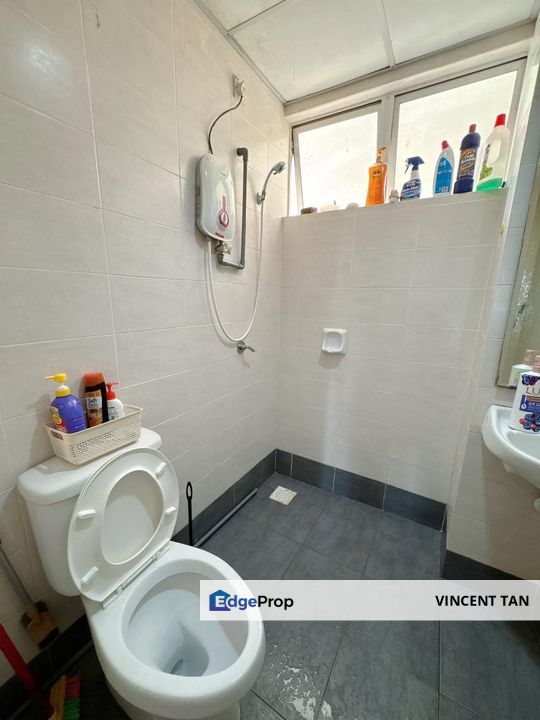 Medium Bedroom For Rent @ Cova Villa, Kota Damansara, Selangor, Kota Damansara