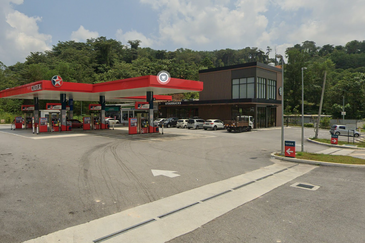 Jalan Bukit Cherakah