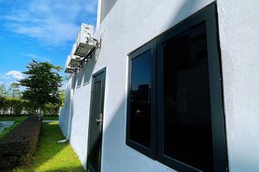 Lucent Residence @ twentyfive.7