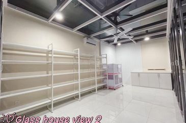 Lucent Residence @ twentyfive.7