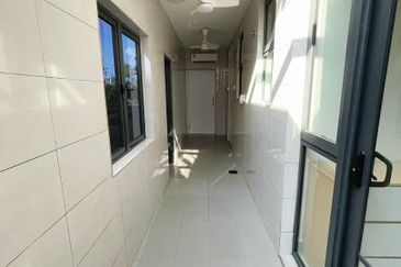 Lucent Residence @ twentyfive.7