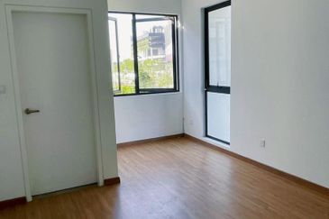 Lucent Residence @ twentyfive.7