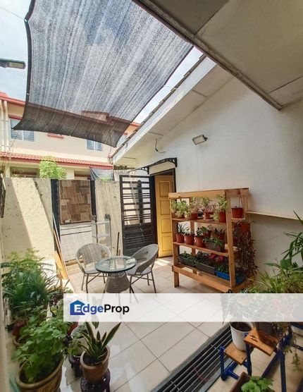 Extended Double Storey Terrace Aman Putri Seksyen U17 Shah Alam for Sale. , Selangor, Sungai Buloh