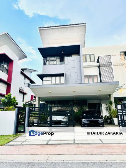 Fully Renovation Semi D 3 Storey Cahaya Alam Seksyen U12 Shah Alam, Selangor, Shah Alam