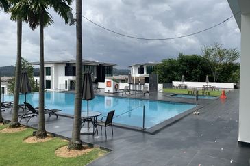 Duta Villa, Setia Alam