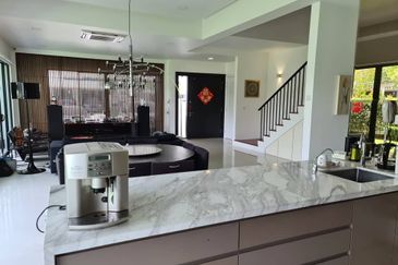 Duta Villa, Setia Alam