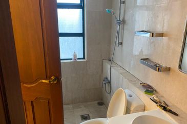 202 DC (Desa Cahaya)