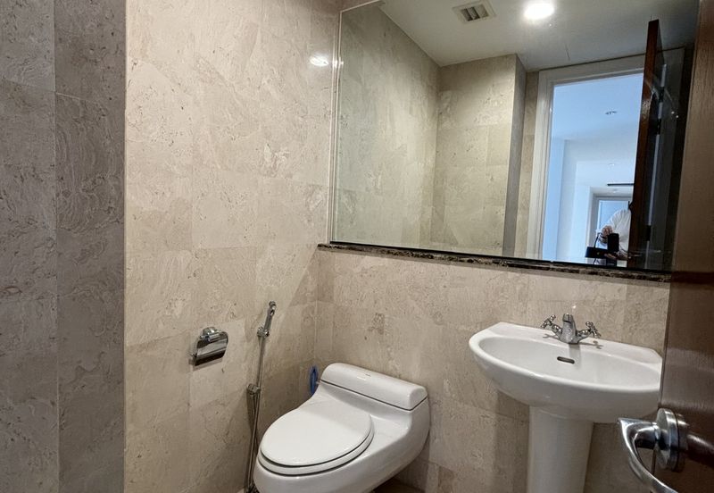 Hampshire Park Condominium