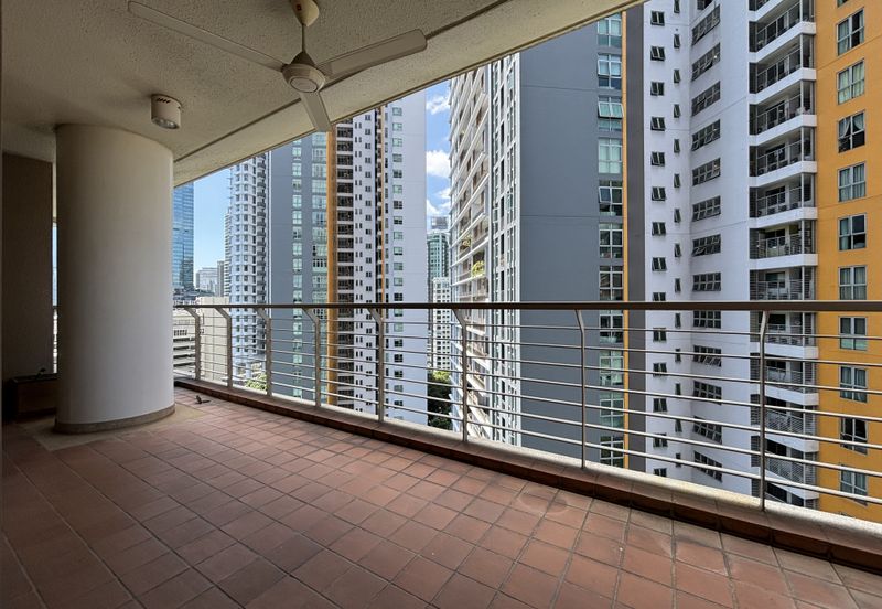 Hampshire Park Condominium