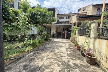 Subang SS17/2 Double Storey Link House 