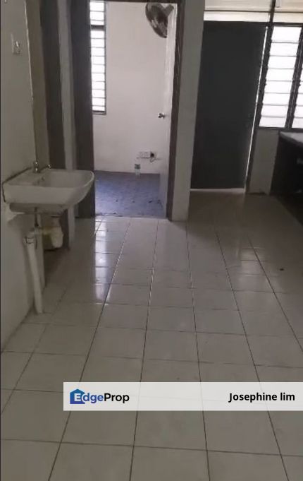 pangsapuri limau  manis for rent(with lift) kitchen RM600, Penang, Bukit Mertajam