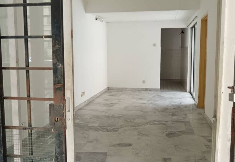 Jalan Bandar Kinrara 3/1A