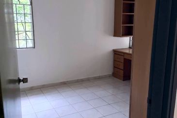 Sri Cempaka Apartment Jalan Merbuk Bandar Puchong Jaya