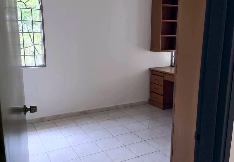 Sri Cempaka Apartment Jalan Merbuk Bandar Puchong Jaya