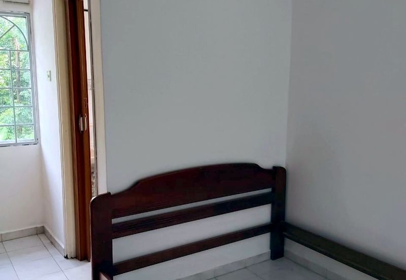 Sri Cempaka Apartment Jalan Merbuk Bandar Puchong Jaya