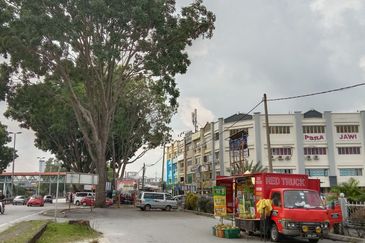 4 Tingkat Shop Office, Taman Gombak Jaya, Batu 6, Jalan Gombak (Negotiable)