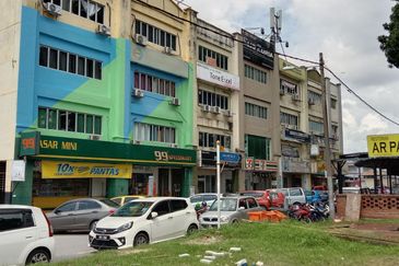 4 Tingkat Shop Office, Taman Gombak Jaya, Batu 6, Jalan Gombak (Negotiable)