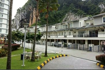 Ariza Garden Villa @ Taman Raintree