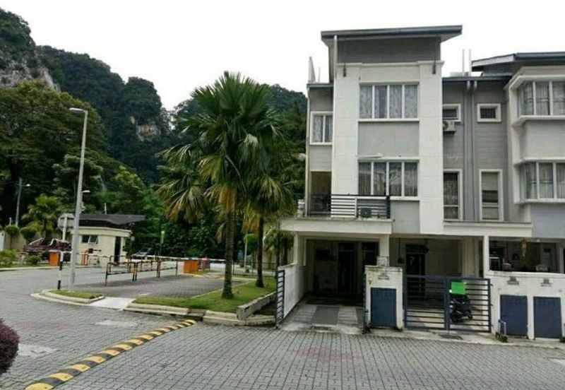 Ariza Garden Villa @ Taman Raintree