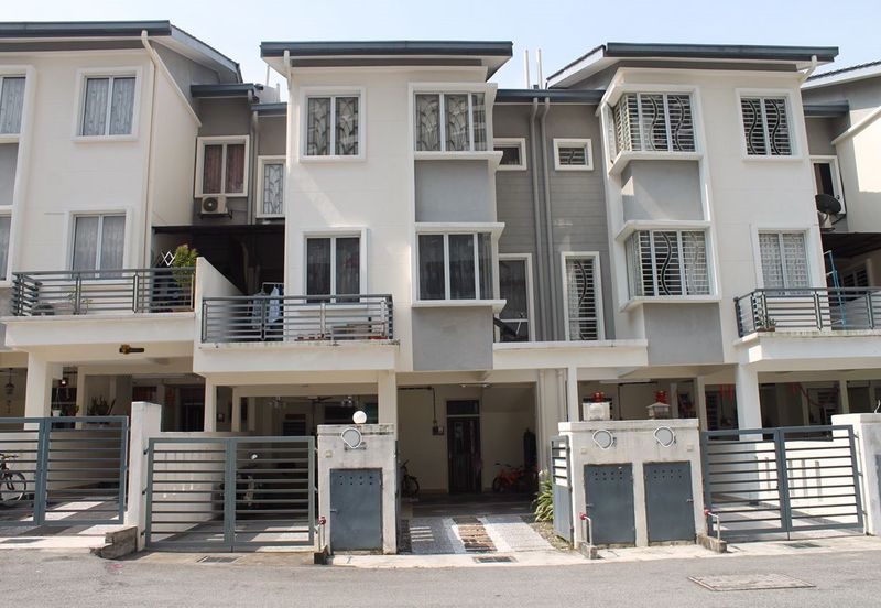 Ariza Garden Villa @ Taman Raintree