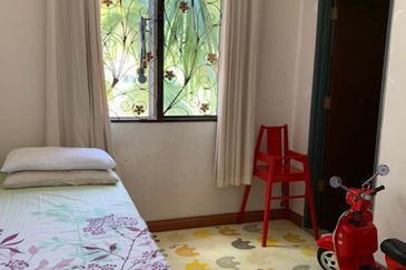 Ariza Garden Villa @ Taman Raintree