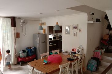 Ariza Garden Villa @ Taman Raintree